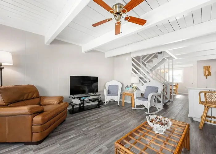 Ferienhaus Waldorf 8 - Waveside *